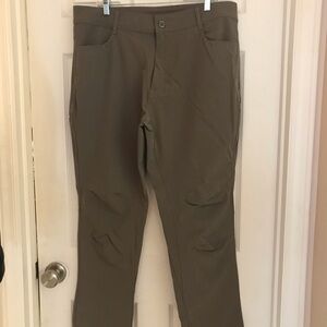 Swiss Tech Men’s dress pants 38/30. Never worn.